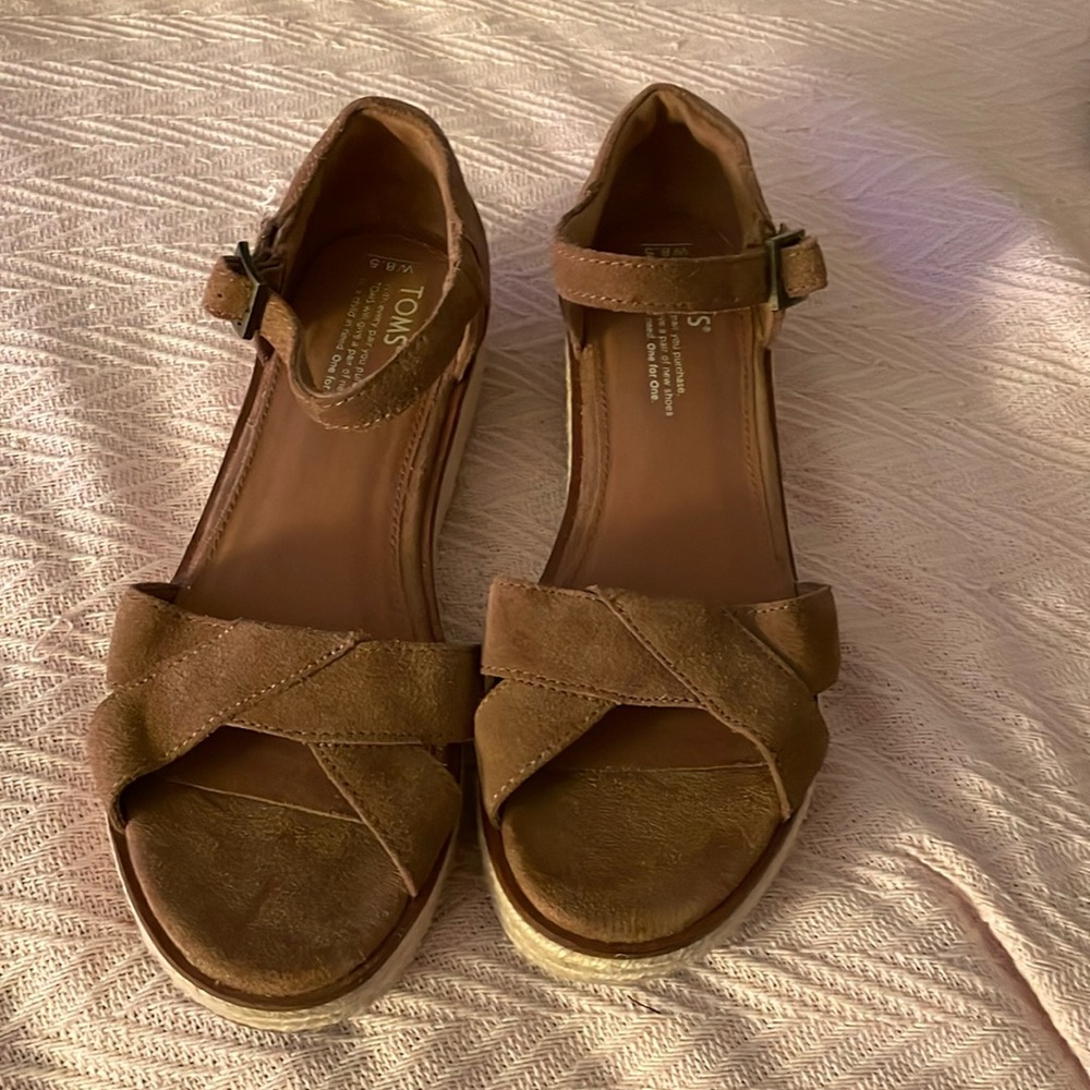 Brand New Toms platform sandals